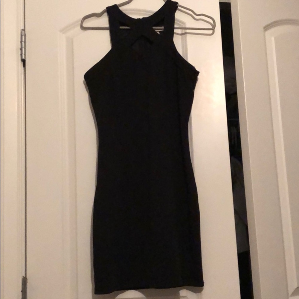 Bodycon black dress